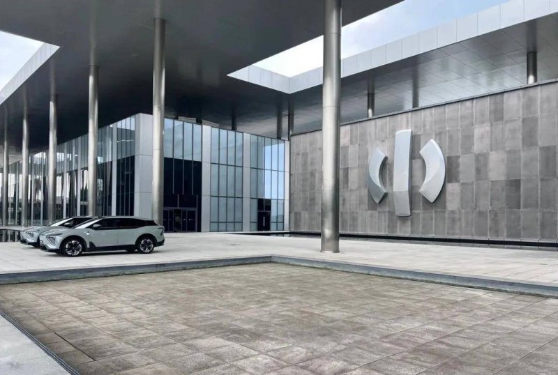 苏宁易购国庆假期全国超130家门店焕新开业